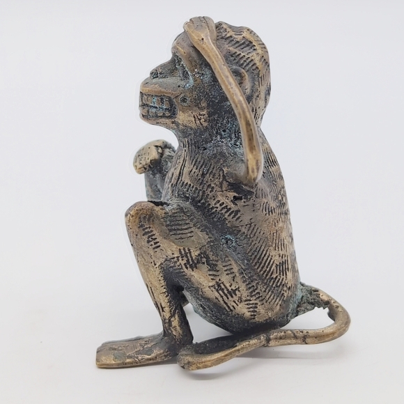 Vintage Unique Bronze Creepy Monkey Sculpture India 3 In - Picture 3 of 8